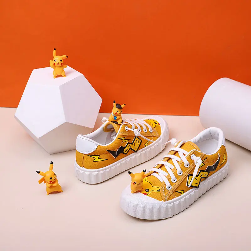 Pikachu-zapatos de lona para niño y niña, calzado pequeño de tela, color amarillo, 2024