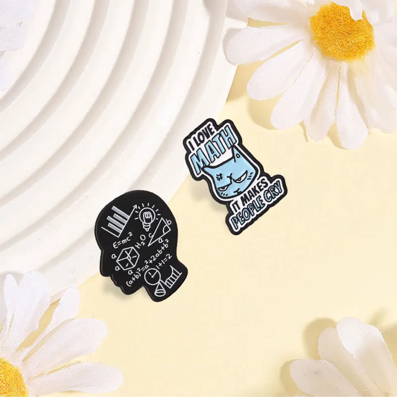 I Love Math Badge Cute Cartoon Brain Enamel Pins Fashion Lapel Brooches Metal Backpack Clothes Jewelry Gift for Friends