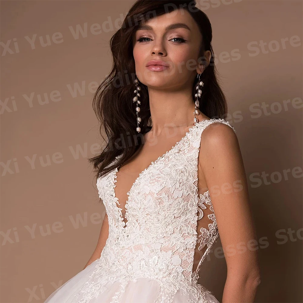 Luxuoso uma linha vestidos de casamento feminino apliques rendas vestidos de noiva sexy decote em v sem mangas personalizado sem costas vestido de noiva