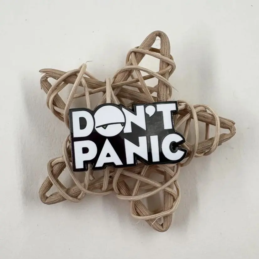 Don'T Panic The Hitchhiker'S Guide To The Galaxy Vintage Enamel Pin Science Fiction Movie Lapel Brooch Fans Gift Badge Accessory