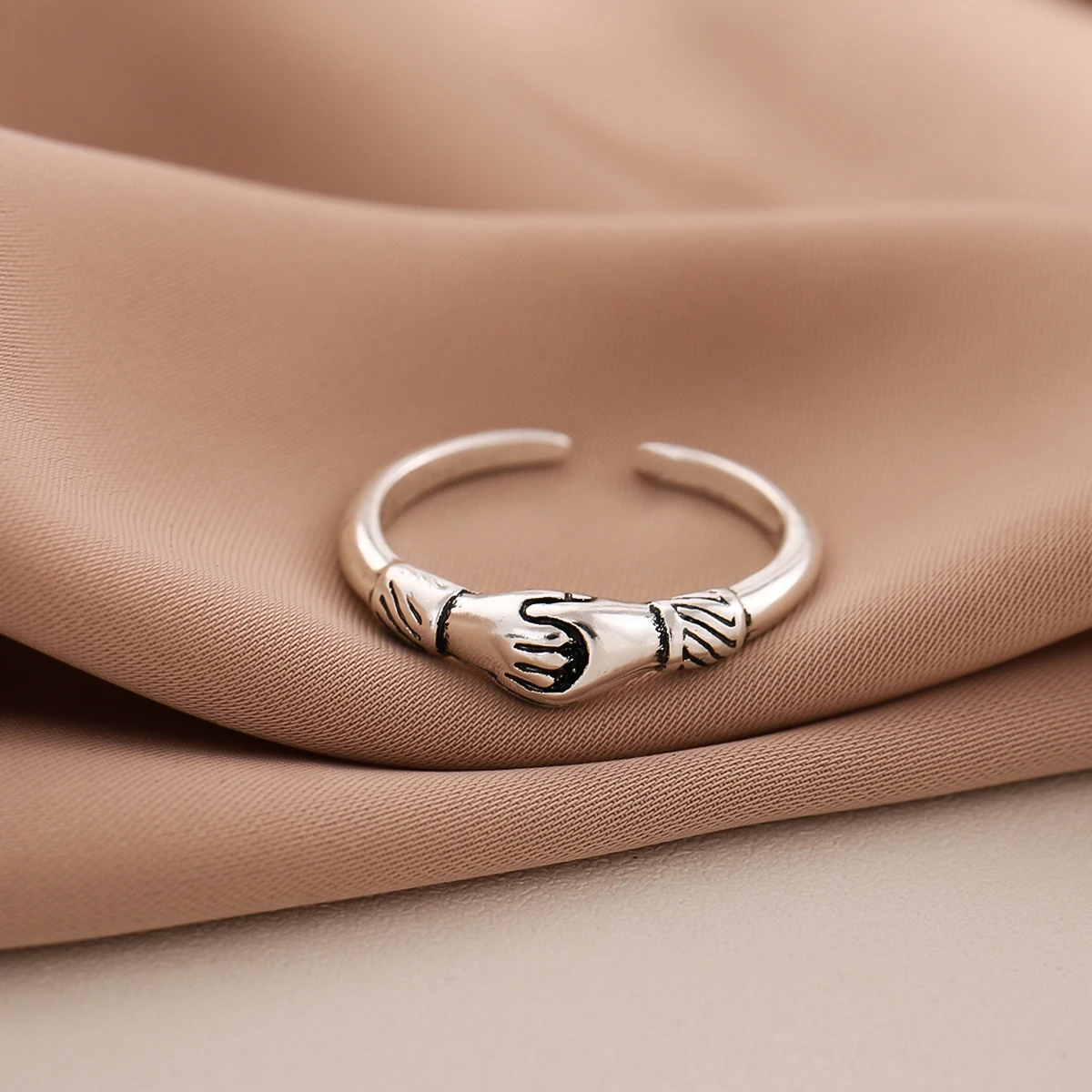 Creative Retro 925 Sterling Silver Handshake Ring