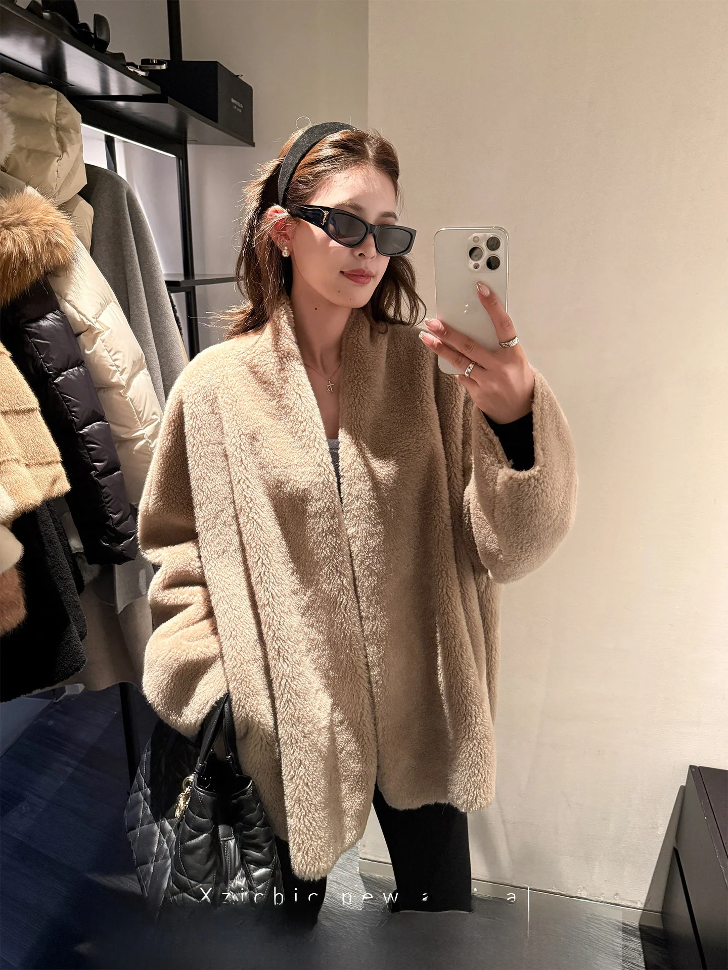 

Xzichic Women's Suede Lined Woolen Fur Jaet Coat Inteated Leather And Fur Long Sve Mid-Length Simple Sle Winter Coat