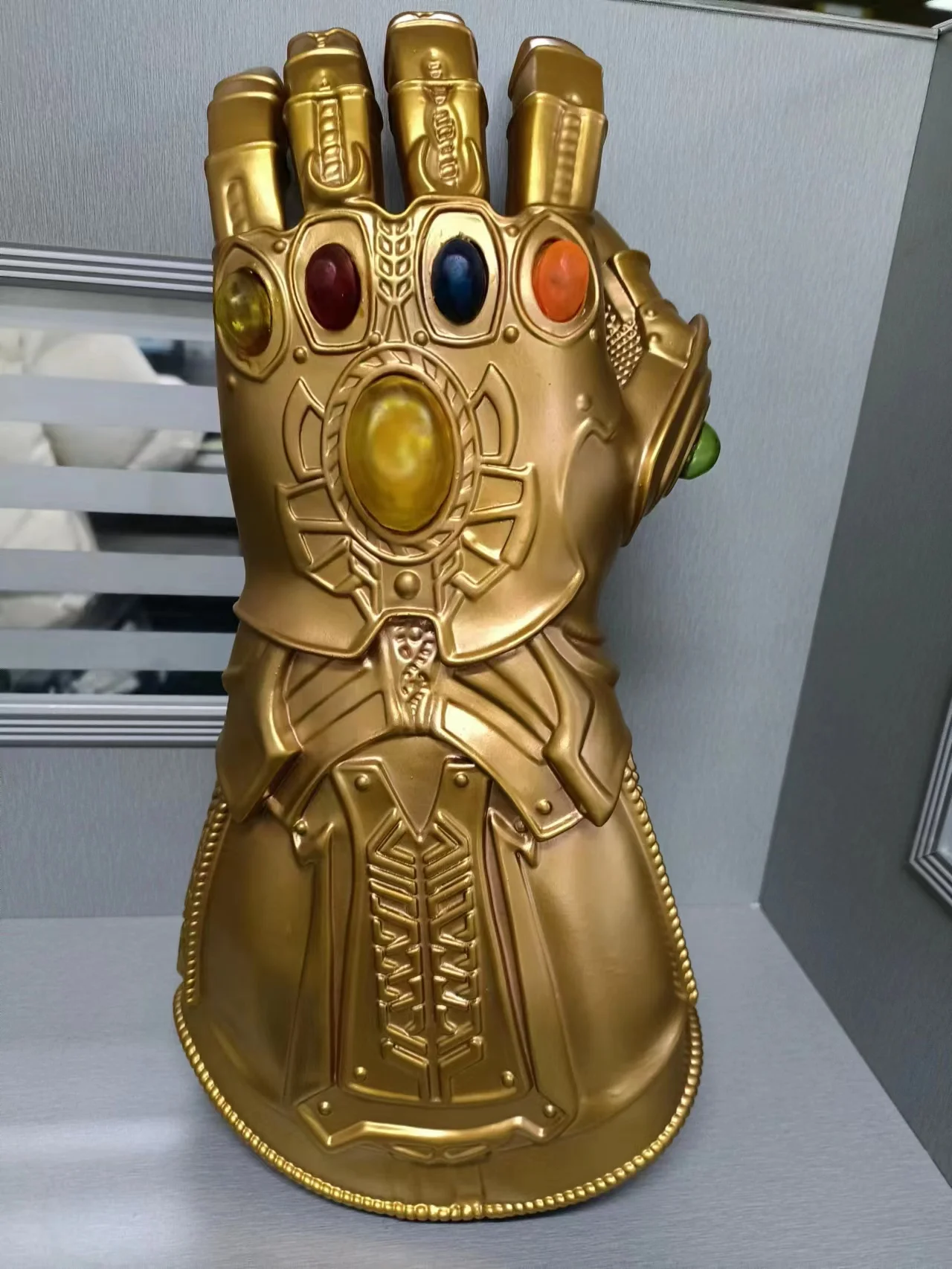 Gants de Thanos Rouges et Bruns avec Lumière LED, Costume de Cosplay d'Halloween, Accessoires de ix, Cadeaux Avengers