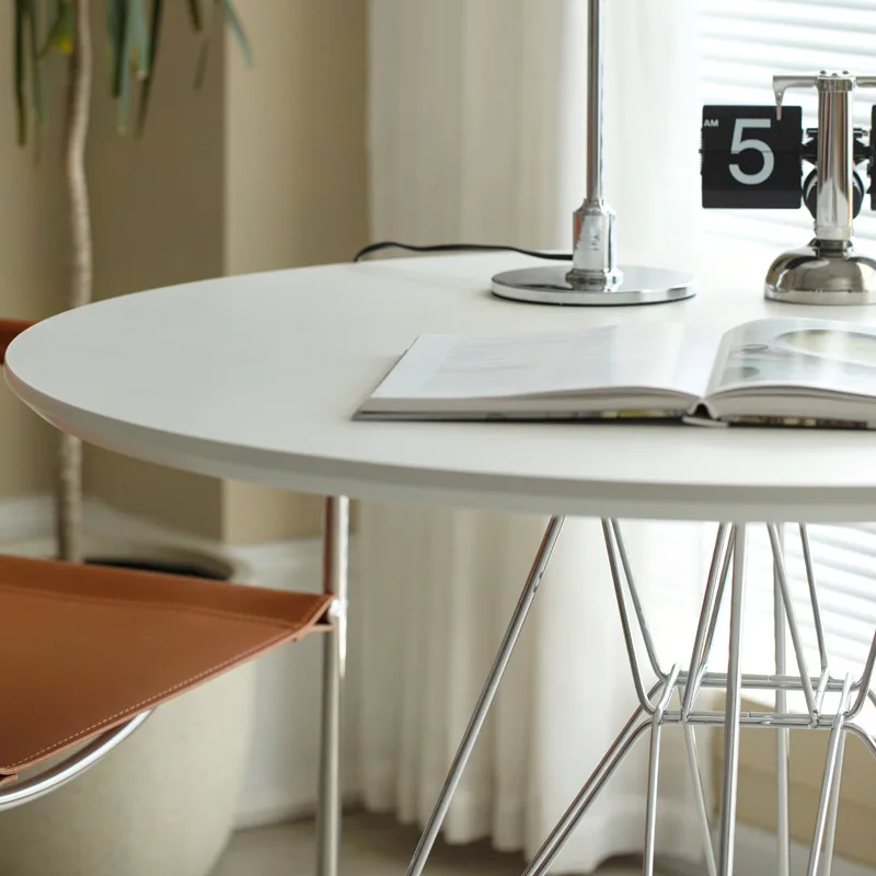 Nordic medieval Eames dining table simple white round table restaurant round negotiation table