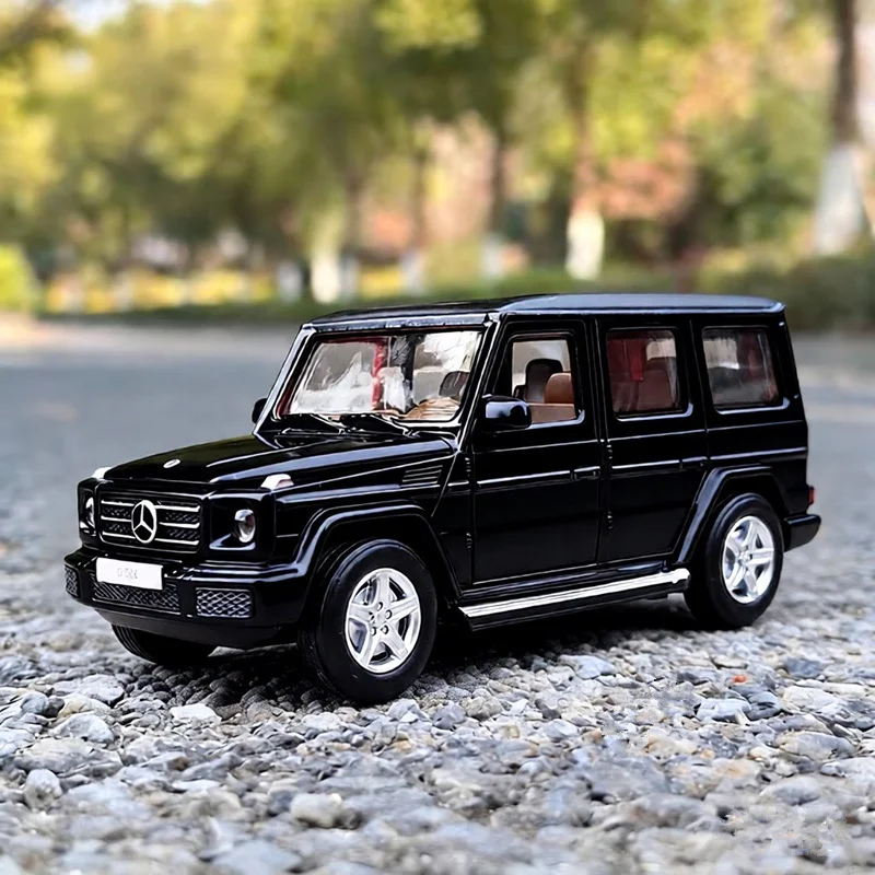 

1:32 Mercedes BENZ G350D Alloy Car Model Diecasts Metal Off-road Vehicles Car Model Simulation Sound Light Collection Kids Gifts