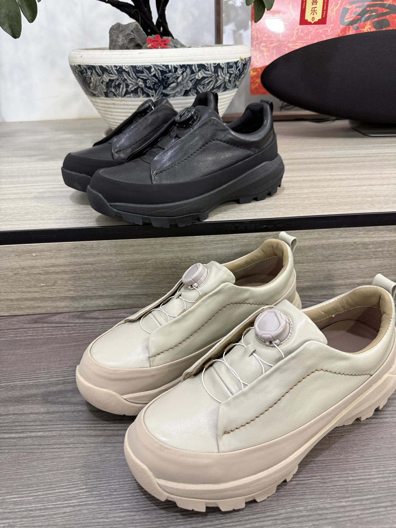 Men's Casual Shoes Rotation Button Top Layer Cowhide Wear Resistant Sports Leisure Autumn Outdoor round Toe Thick Bottom