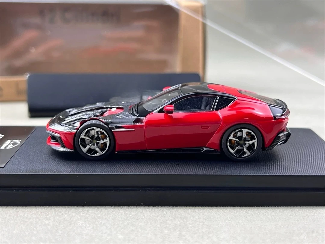7cm-1-64-12シリンダークーペ-スタンダードレッド-ダイキャストモデルカー