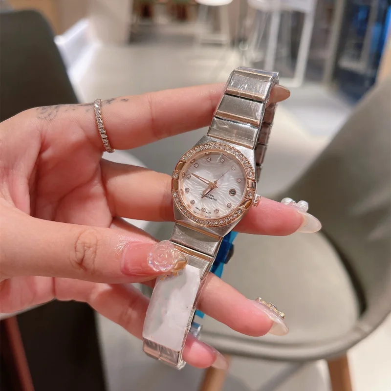 Reloj de cuarzo con esfera estrellada para mujer, cronógrafo de acero inoxidable con superficie de tendencia europea, nuevo