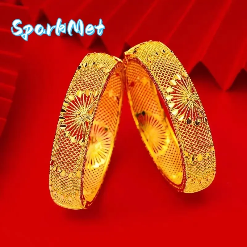 

Sparkmet 24K Gold (AU999) Double-Sided Peacock Bracelet | Double-sided tail, hammered brocade with titanium detail