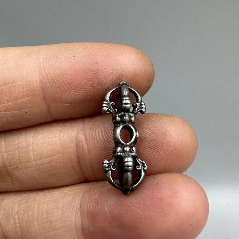 - five-pronged vajra accessories, Tibetan-style bracelet beads, charms, pendants, and small ornaments
