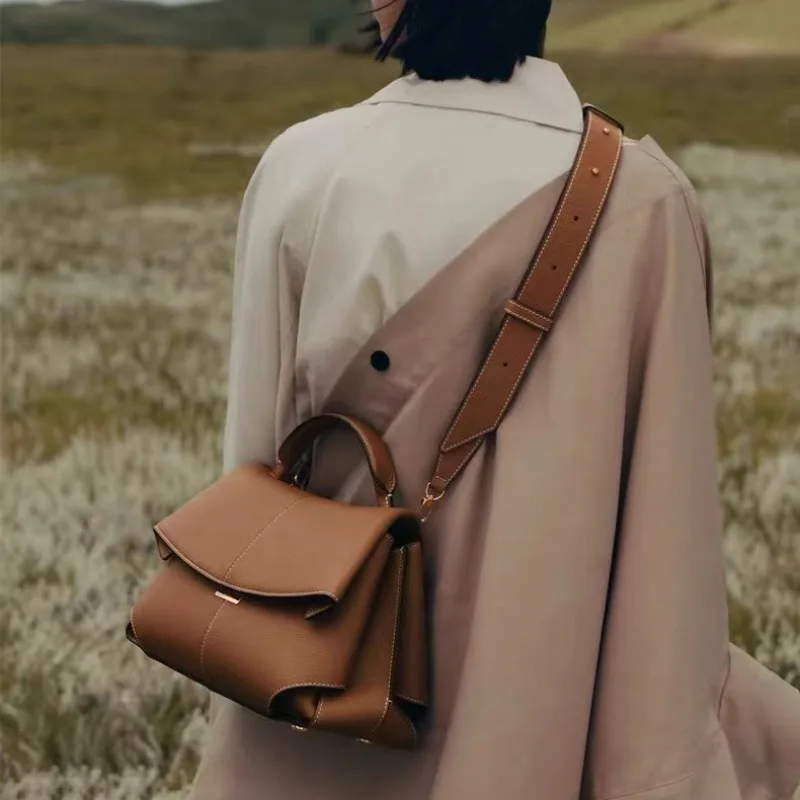 

Самая продаваемая сумка с улыбкой — новая модная сумочка с плечевым ремнем и дизайном через плечо