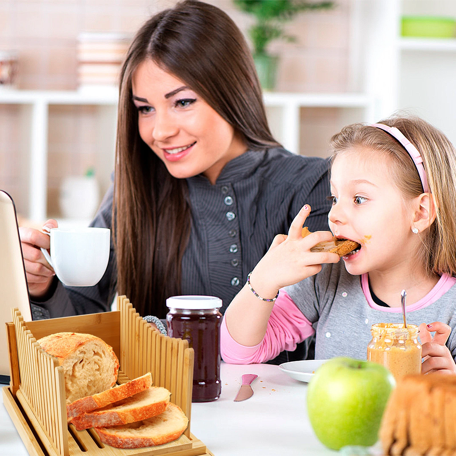 Bread Slicer Guide Foldable Toast Bread Slicer with Crumb Tray Portable Loaf Slicer Cutter Kitchen Gadgets