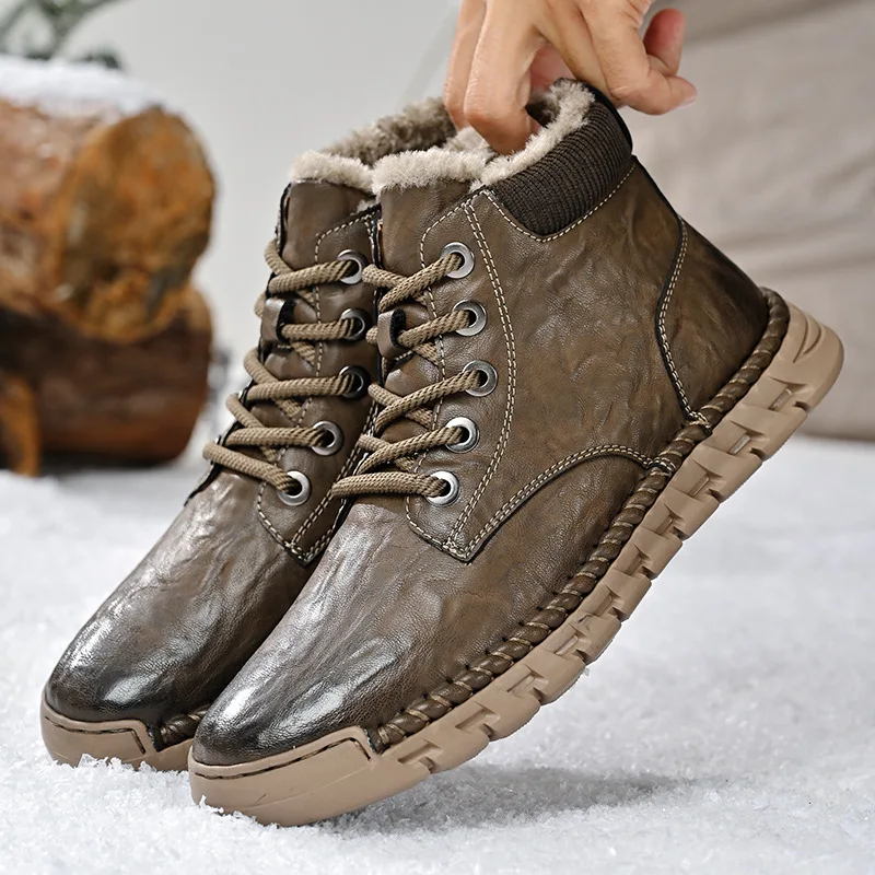 Cotton boots men's 2025 winter new style with added fleece mid top men's shoes for warmth  sports and leisure men's boots