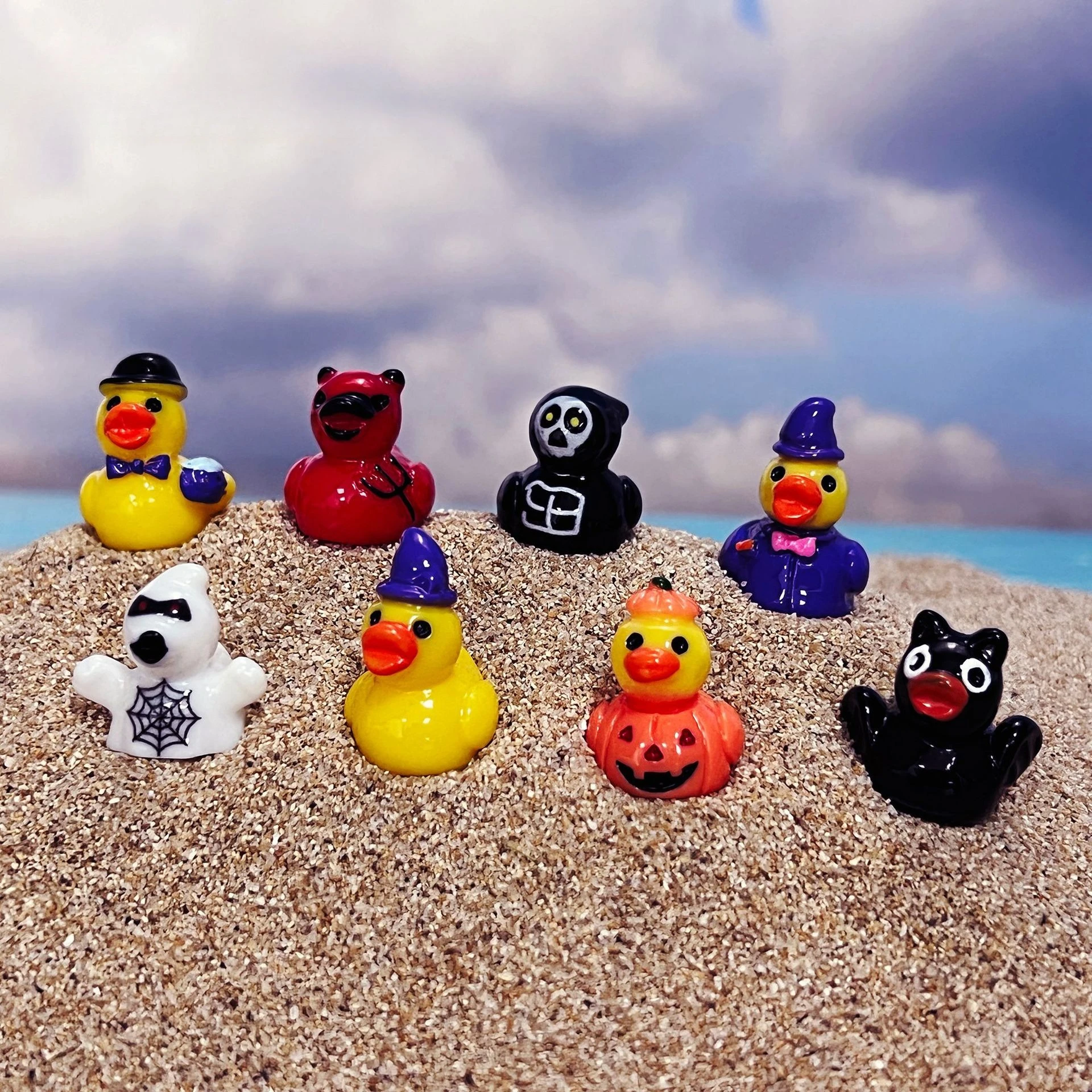 30 Pcs Mini Resin Halloween Ducks and Ghost Miniatures  Christmas Duck Figurines for Garden Fairy Micro Landscape Home DIY Decor