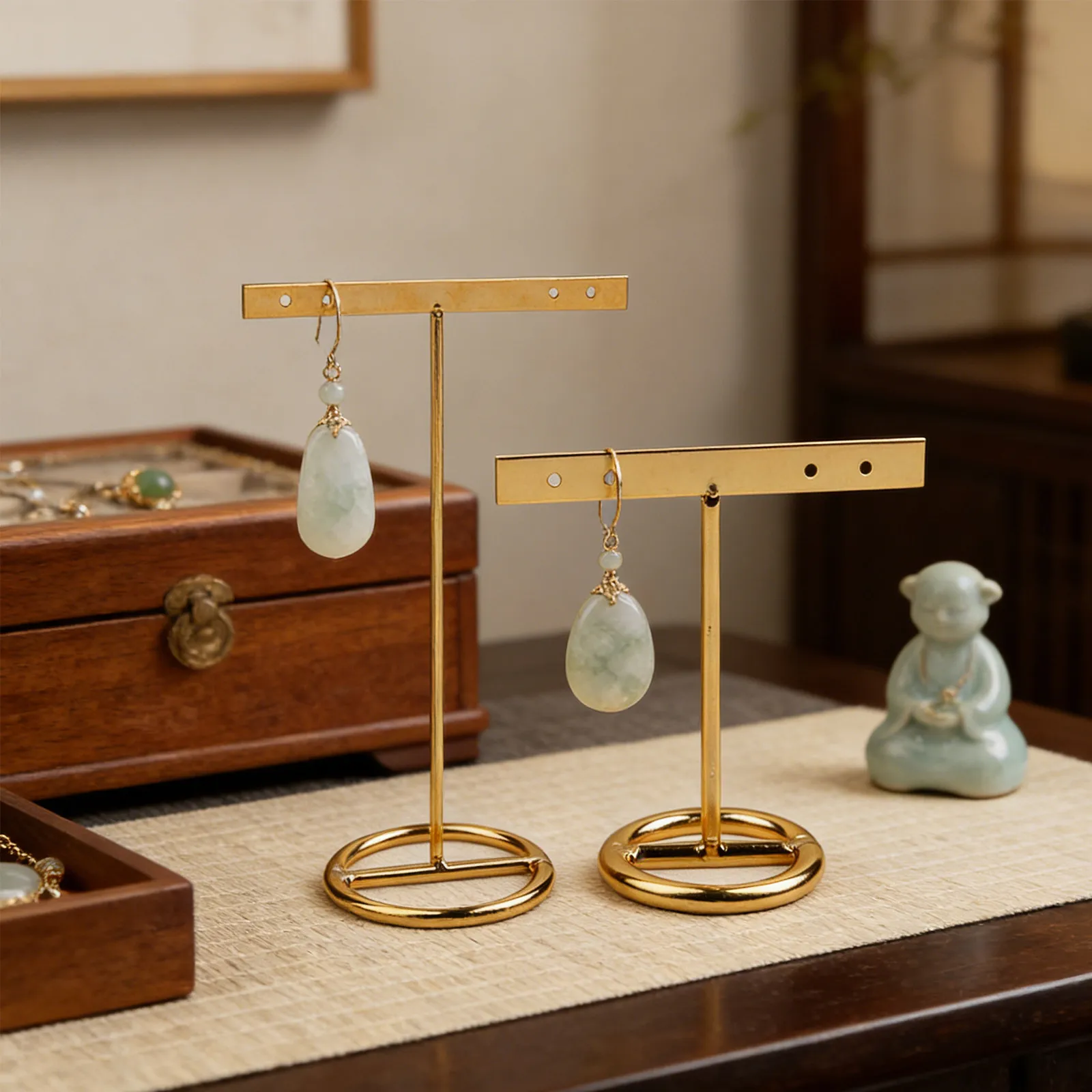 

Набор из 2-х Т-образных подставок для серег, органайзер для украшений, устойчивая подставка с утяжеленным основанием для серег, браслетов, ключей, маленьких и больших изделий