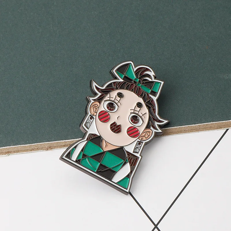 Ghost Annihilation Blade Brooch Flower Street Chapter Mouth Pingyi Zhizhu Charcoal Jiro Women's Clothing Styling Metal Badge