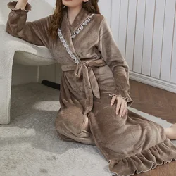 Sexy Lace Long Sleeve Kimono with Sash Female Casual Comfortable Robe Fairy Bride Dressing Gown Winter Flannel Robes for Women