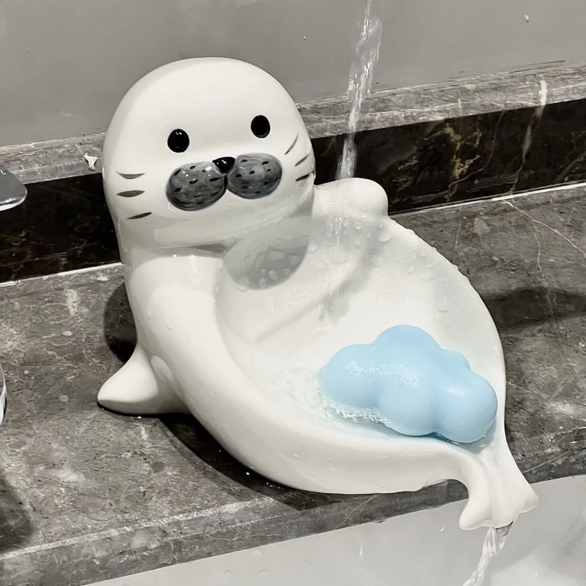 Cute cartoon seal ceramic soap box for draining water, household bathroom soap storage rack, bathroom soap storage box