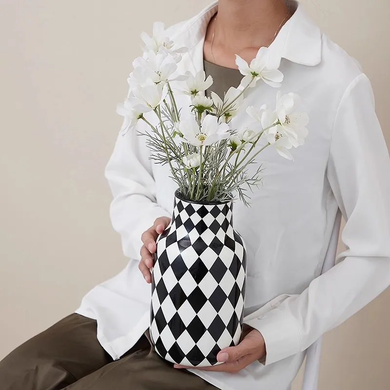 

Black and white checkered vase ceramic ornament Nordic soft decoration model room floral ware living room dining table ins style