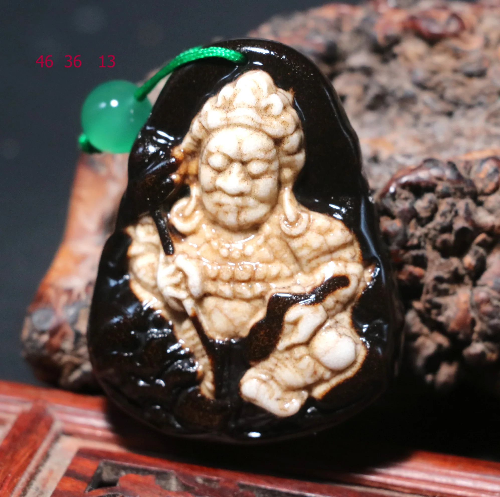 

No.210126N14 Energy Tibetan Old Agate Scuptural Yellow Fortune God Figure S Hook dZi Pendant $$$ Good Saurces