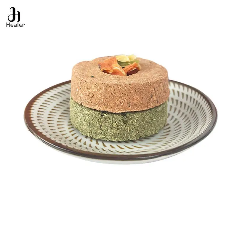 Pet Teeth Grinding Toys Hamster Rabbit Grass Cake Natural Small Animal Chew Toy Rabbits Teeth Treats