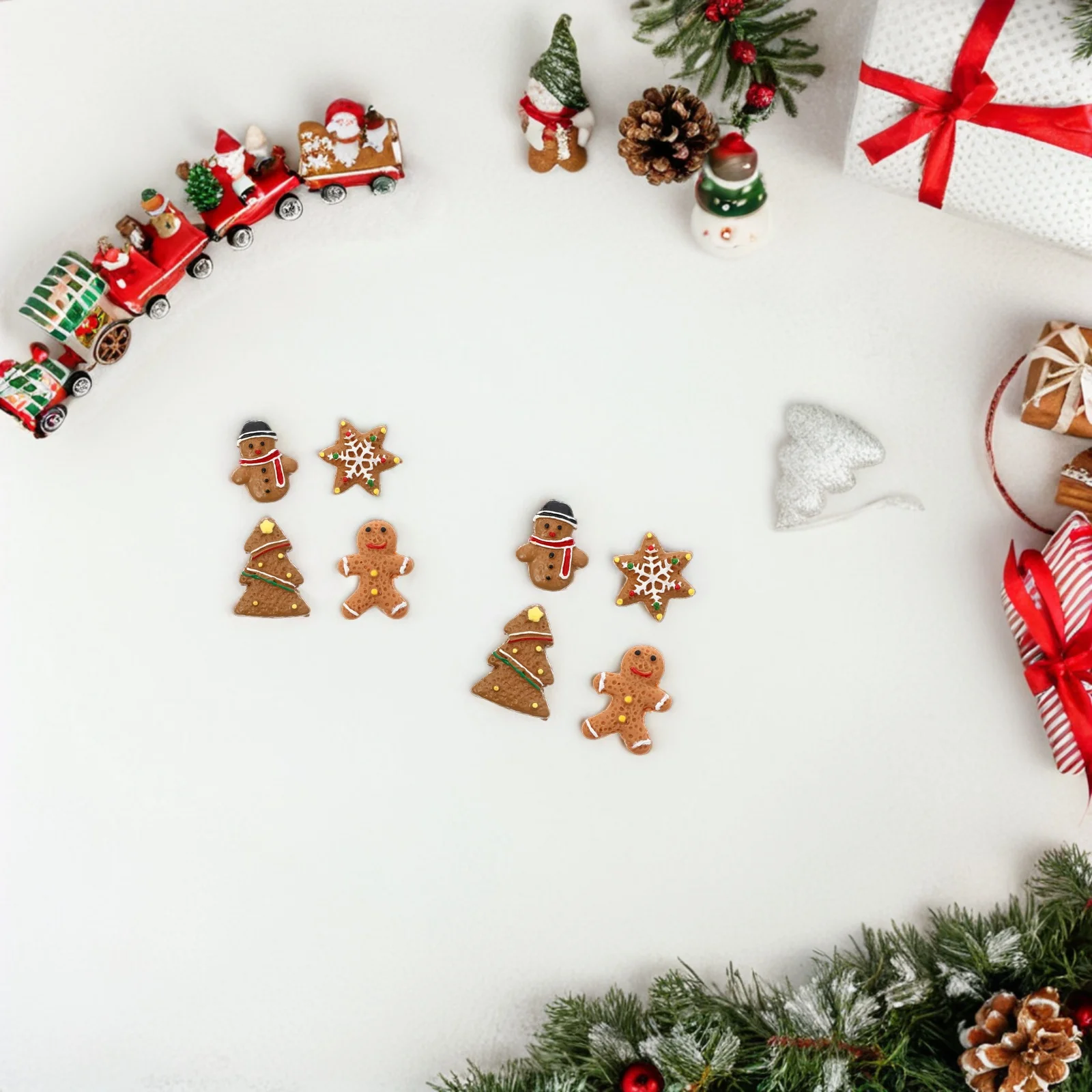 

40pcs Christmas Resin Accessories Mini Ornaments Jewelry Pendant DIY Statue Mobile Phone Decor Lightweight Smooth