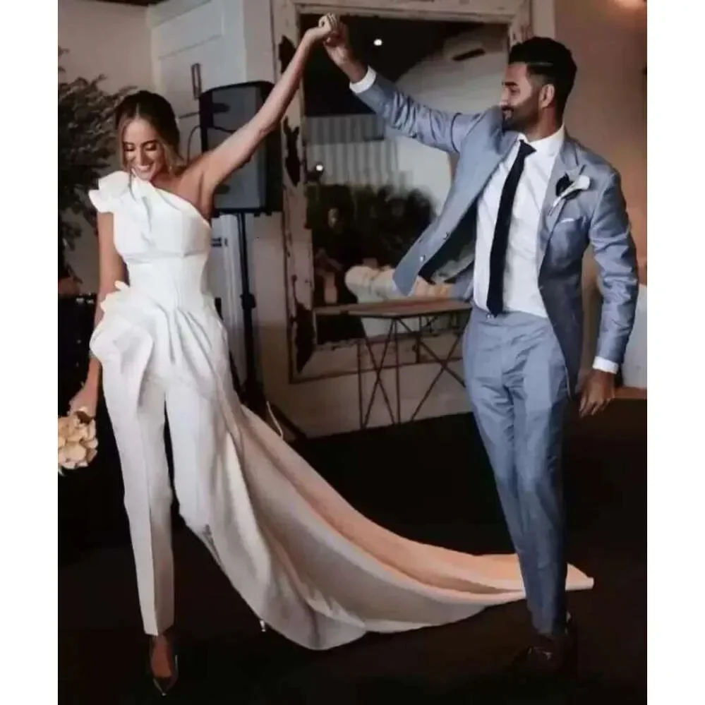 2026 Elegant Jumpsuits Wedding Dresses Bridal Gowns One Shoulder Satin Peplum Ruffle Ruched Bohemian Boho Garden Country