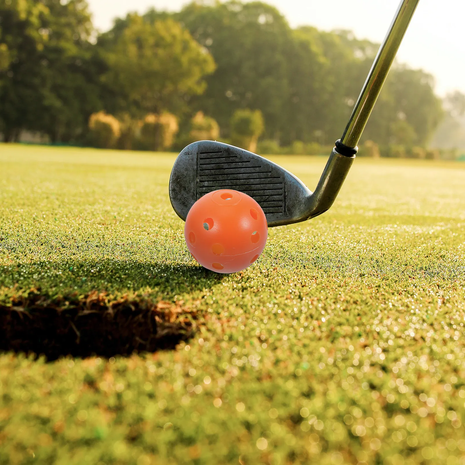 

50 шт. пластиковых тренировочных мячей из HDPE для использования в помещении и на улице, многоразовые, для ежедневных тренировок, с отверстиями, для разных возрастов