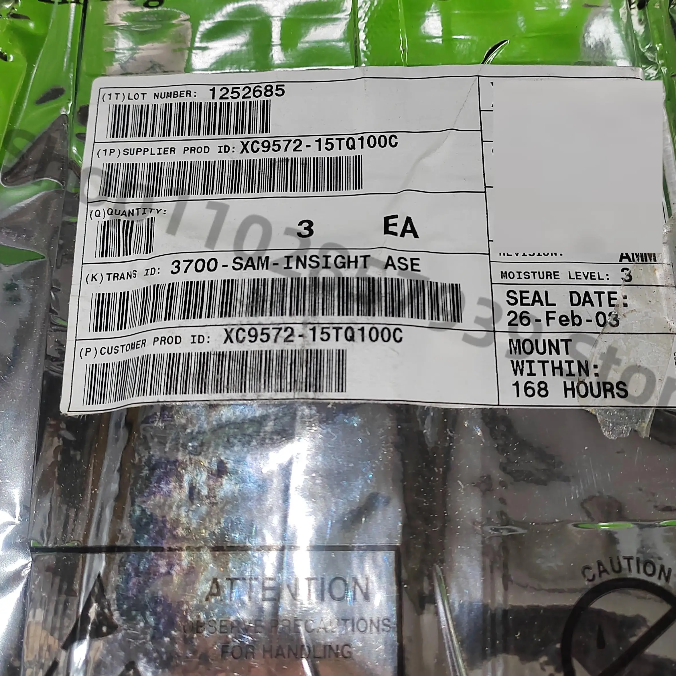 

XC9572-15PQ100C 2 шт./лот XC9572 15PQ100C QFP IC COMPLEX-FLASH