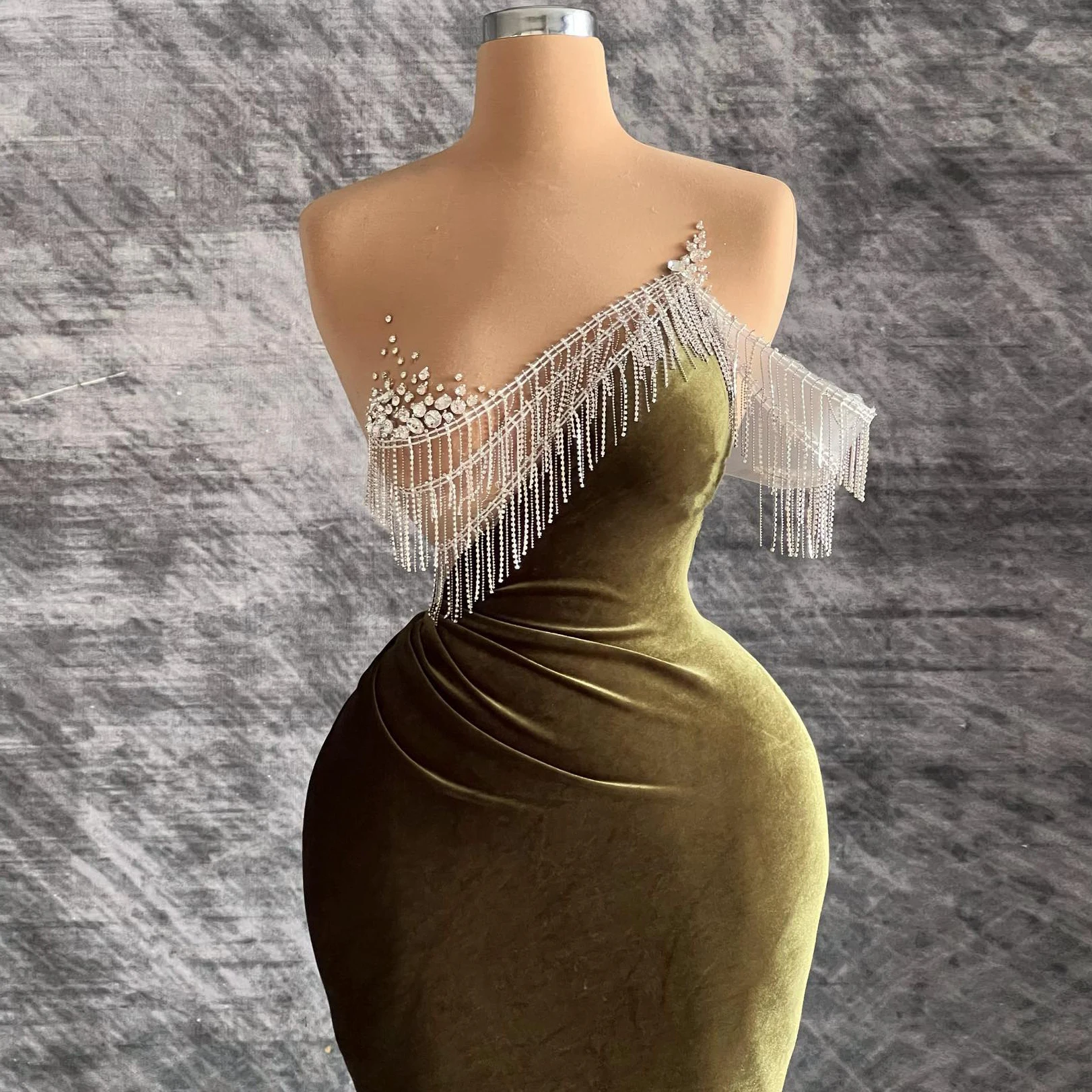 

New Designer Mermaid Gown Green One Shoulder Tasseled Evening Dress For Special Occasions