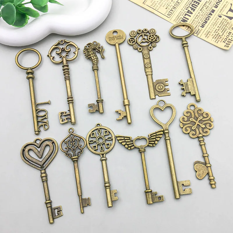 12 stylów 2 sztuk Mix brązowy metal stop cynku kluczowe wisiorki Fit biżuteria serce wisiorek w kształcie skrzydła Handmade Diy komponenty do biżuterii