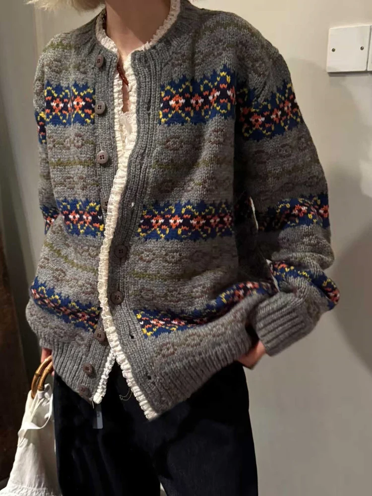 

Мягкий свободный женский вязаный кардиган с кружевной отделкой, винтажный длинный светящийся круглый свитер Ne с цветочным узором на пуговицах