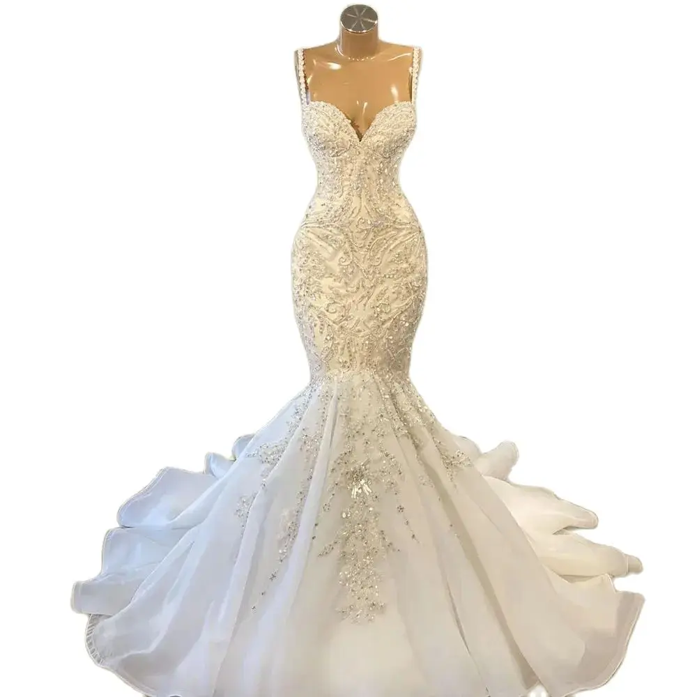 Sweetheart Mermaid abiti da sposa su misura 2024 cristalli di pizzo abiti da sposa con perline per le donne Backless senza maniche Vestido De Noiva