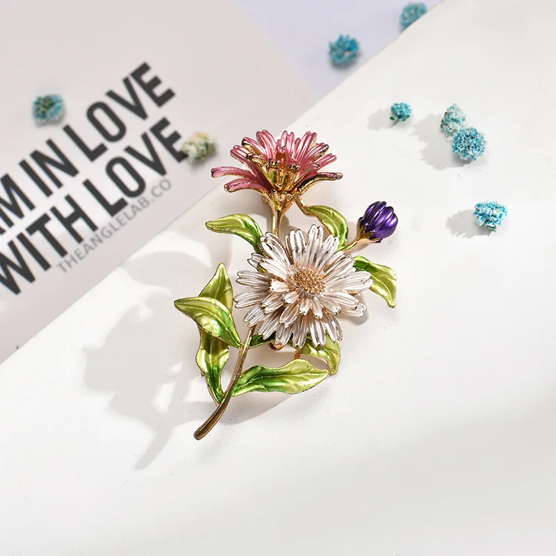 SKEDS Elegant Creative Enamel Flower Daisy Brooch Pin For Women Fashion Sunflower Wedding Party Accessories Corsage Brooches