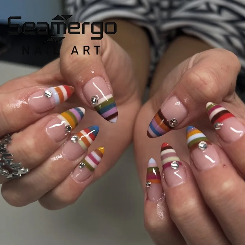 

24 шт. Накладные ногти Rainbow French Press на клейкой основе, простые, с разноцветными полосками, в форме миндаля, для женщин и девушек, с стразами, носимые, многоразовые