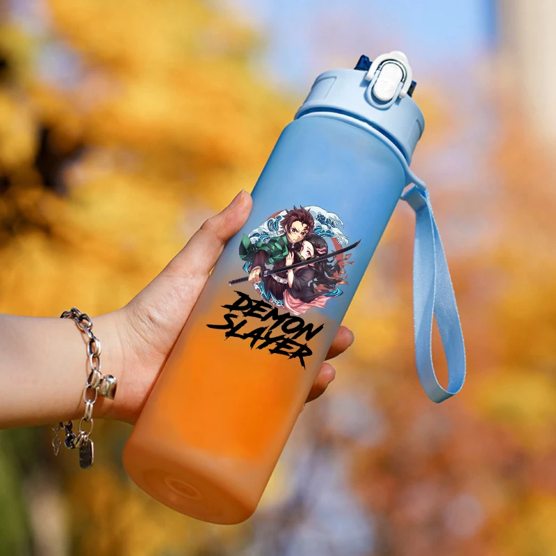 

Demon Slayer Kimetsu No Yaiba Large Capacity Water Cups Cartoon Anime Figure Water Bottle Gradient Leak Proof Sports Water Cup