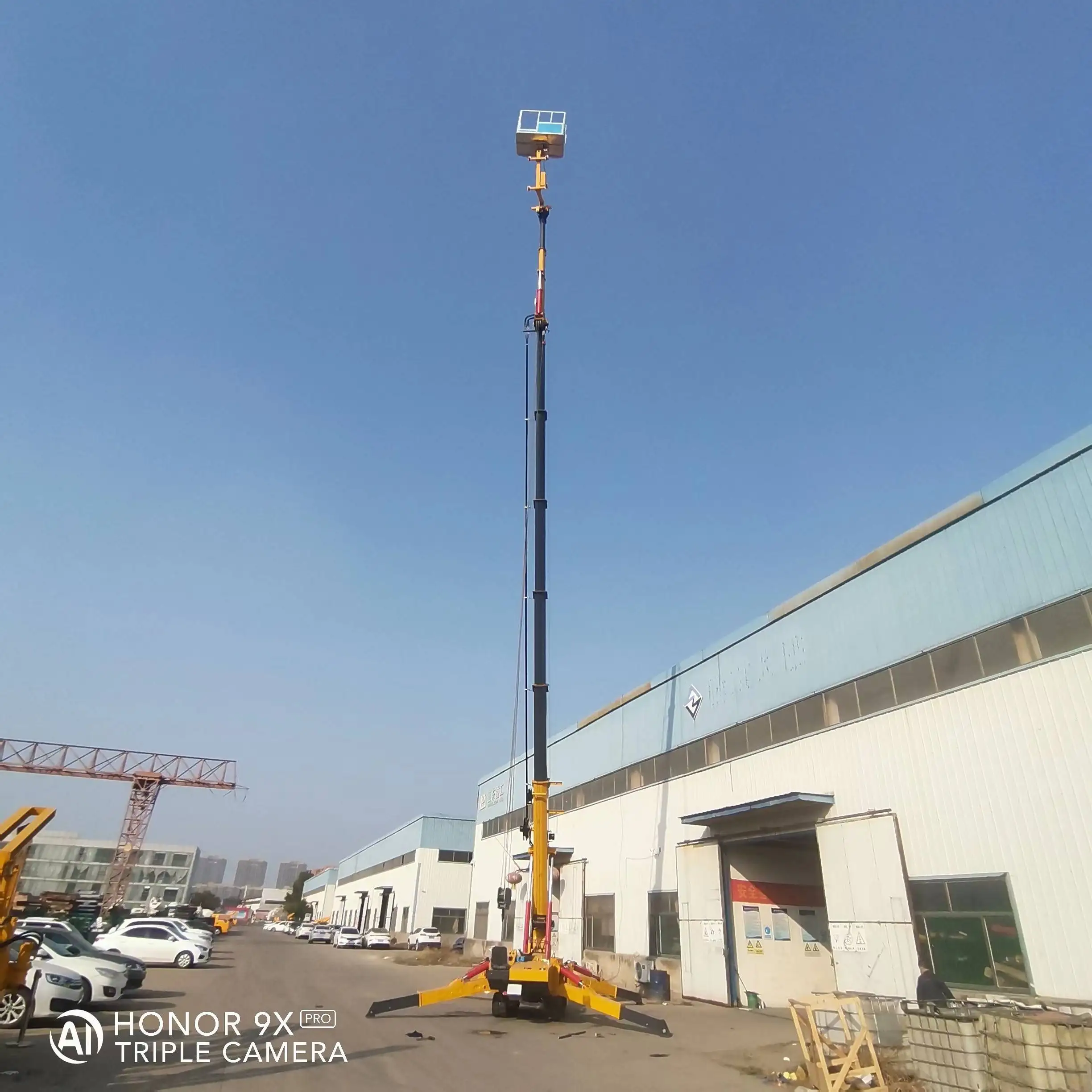 Spider Crawler Crane Yuanxing High Quality Spider Crane Factory Direct Sale Small Spider Crane for Construction Site Handling