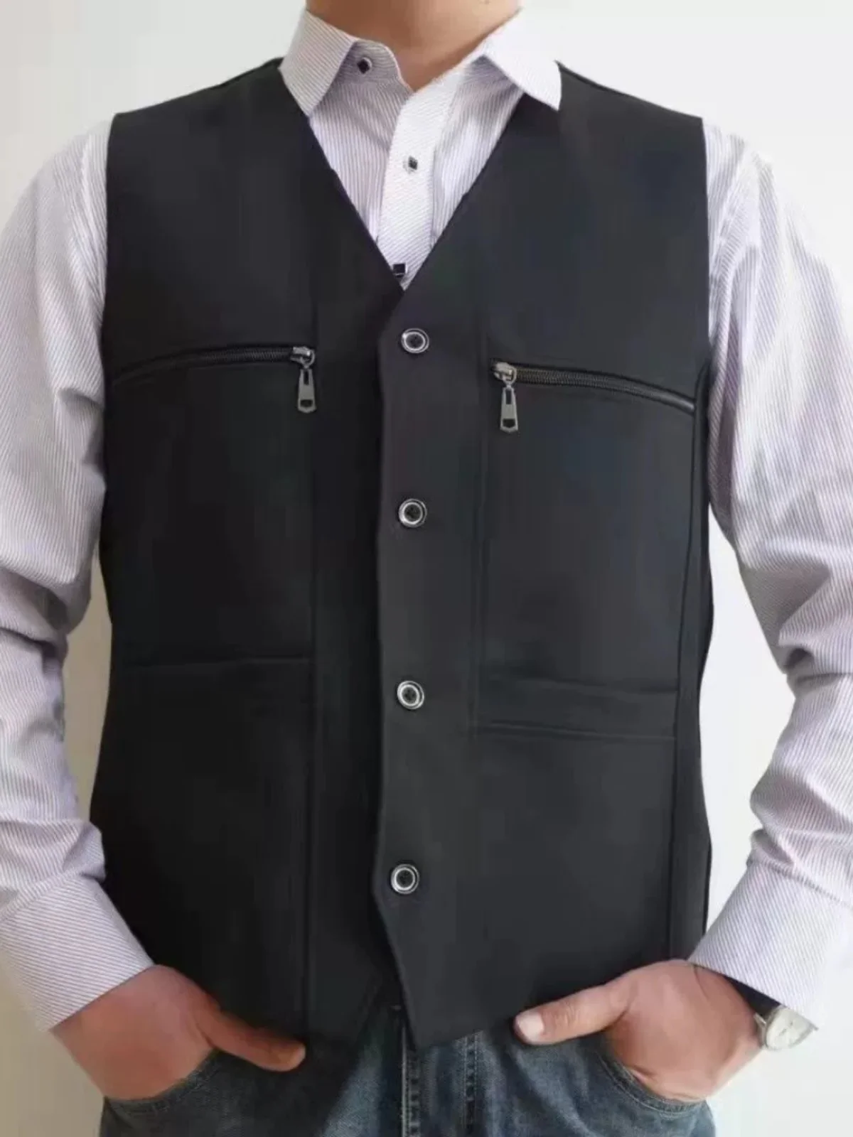 

Мужской жилет свободного кроя на флисовой подкладке, осень 2025, с множеством карманов, на пуговицах, для мужчин среднего возраста, модный повседневный топ