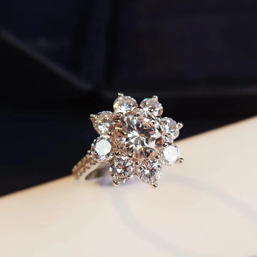 

Flower Diamond Ring Sunflower Shape S925 Sterling Silver 2 Carat Simulated Diamond Ring