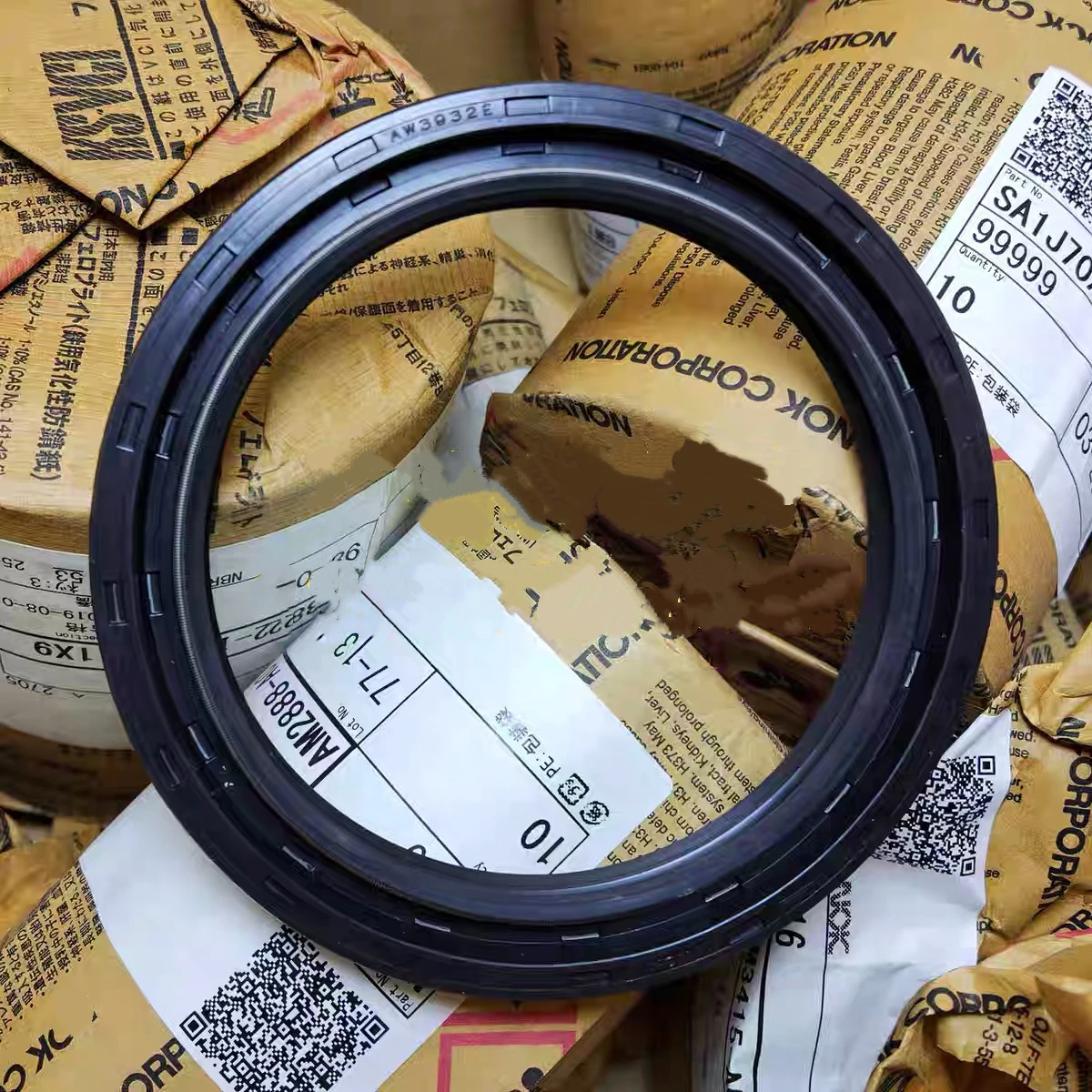 

Для JAPAN NOK: Сальниковые уплотнения AE3062-E1 (TC 55*80*12), AE3094-E0 (TC 56*78*12), AE4795-E0 (TC 170*200*16)