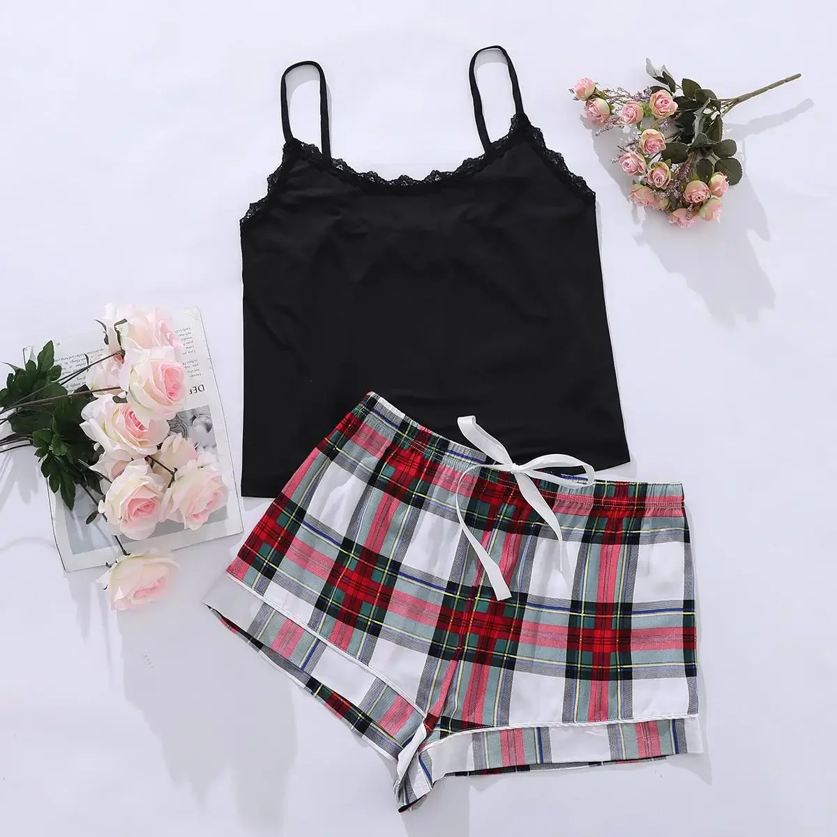 Plus Size Women Pajamas Set Sleeveless Lace Trim Tops & Plaid Shorts Sexy 2 Pieces Sleepwear Elastic Waist Nightwear Home Cloth