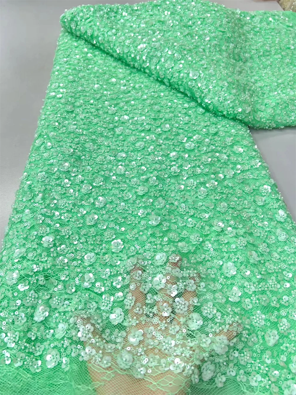 Tela de encaje africano nigeriano para novio con lentejuelas, bordado de lujo de alta gama, tela pesada para fiesta de vestido de novia, Hm63-1 blanco y negro