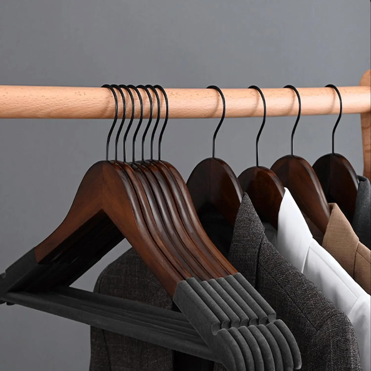 5 قطعة الخشب المخملية دعوى الشماعات للرجال عدم الانزلاق الفاخرة لوتس الخشب بانت رفوف لتعليق فستان التنانير مع 360 °   هوك الدورية