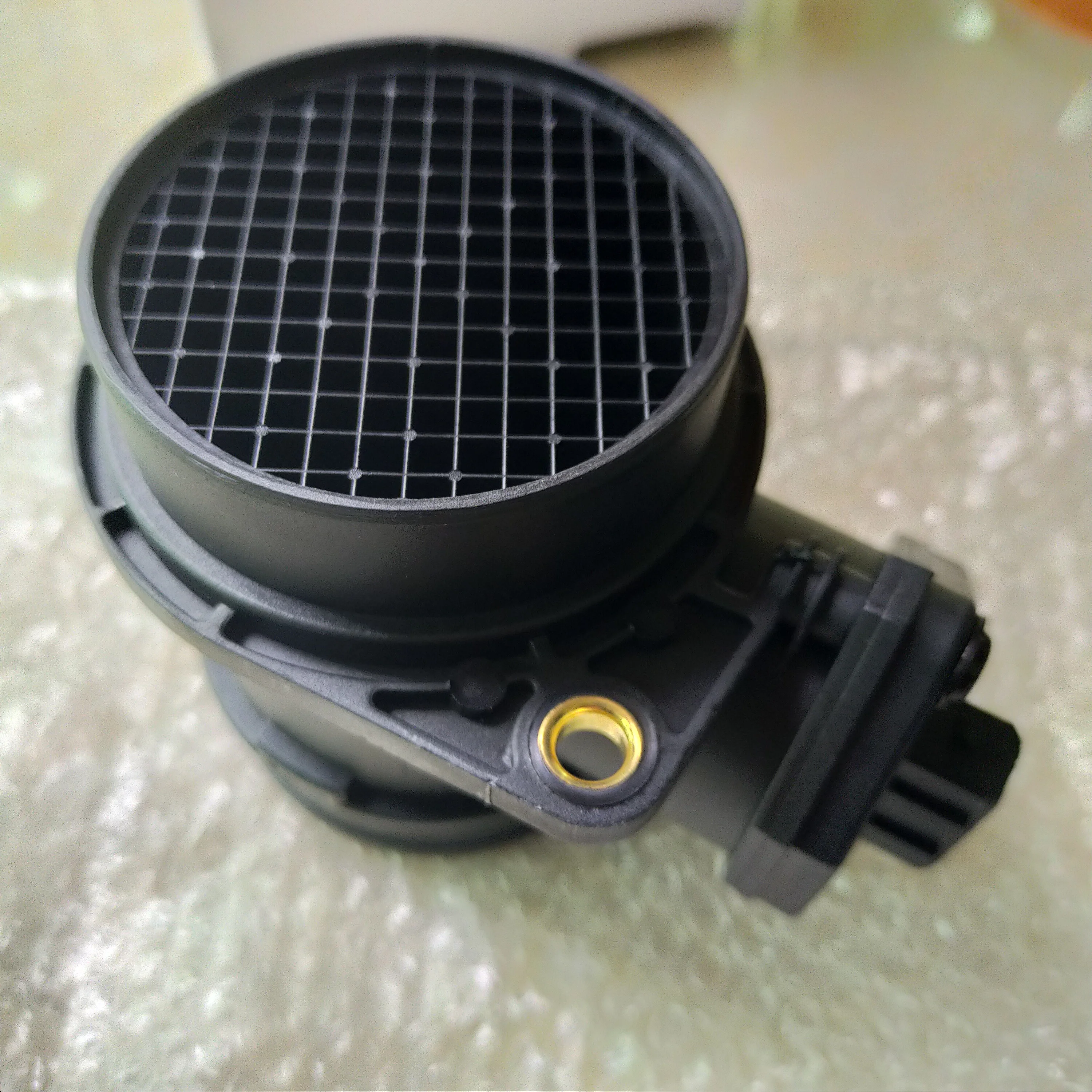 Picture 6: 0281002156 53030758 Mass Air Flow Meter Sensor For CHRYSLERR JEEP 0281002156 53030758
