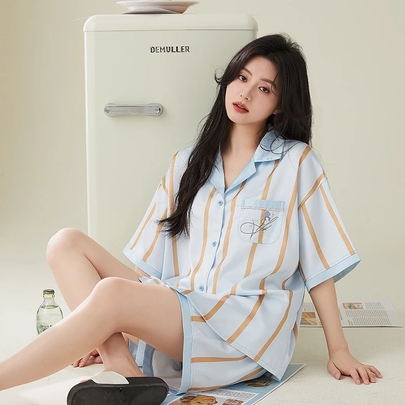 FUNISHI-Women's Ice Silk Short-Sleeved Pajamas, Cartoon Cardigan, Loose Version, Sweet Summer Pajamas, Shorts Suit