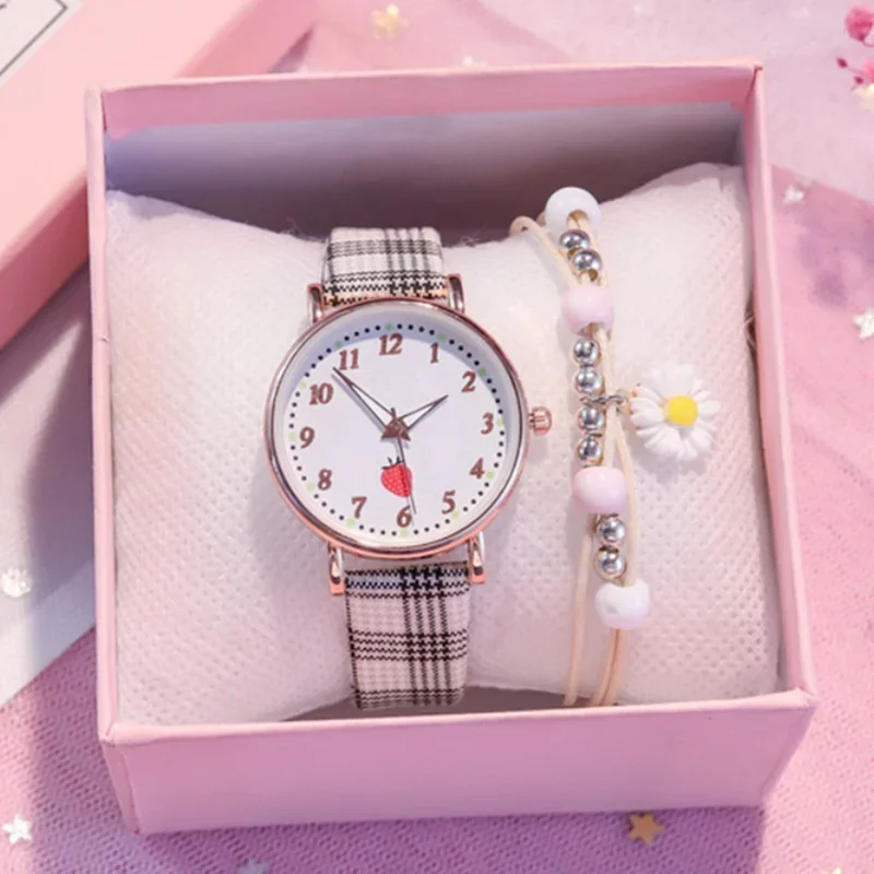 Fashion Plaid Women Watch Set 2Pcs Cute Strawberry Ladies Wristwatch Daisy Flower Bracelet Woman's Leather Quartz Clock Simple