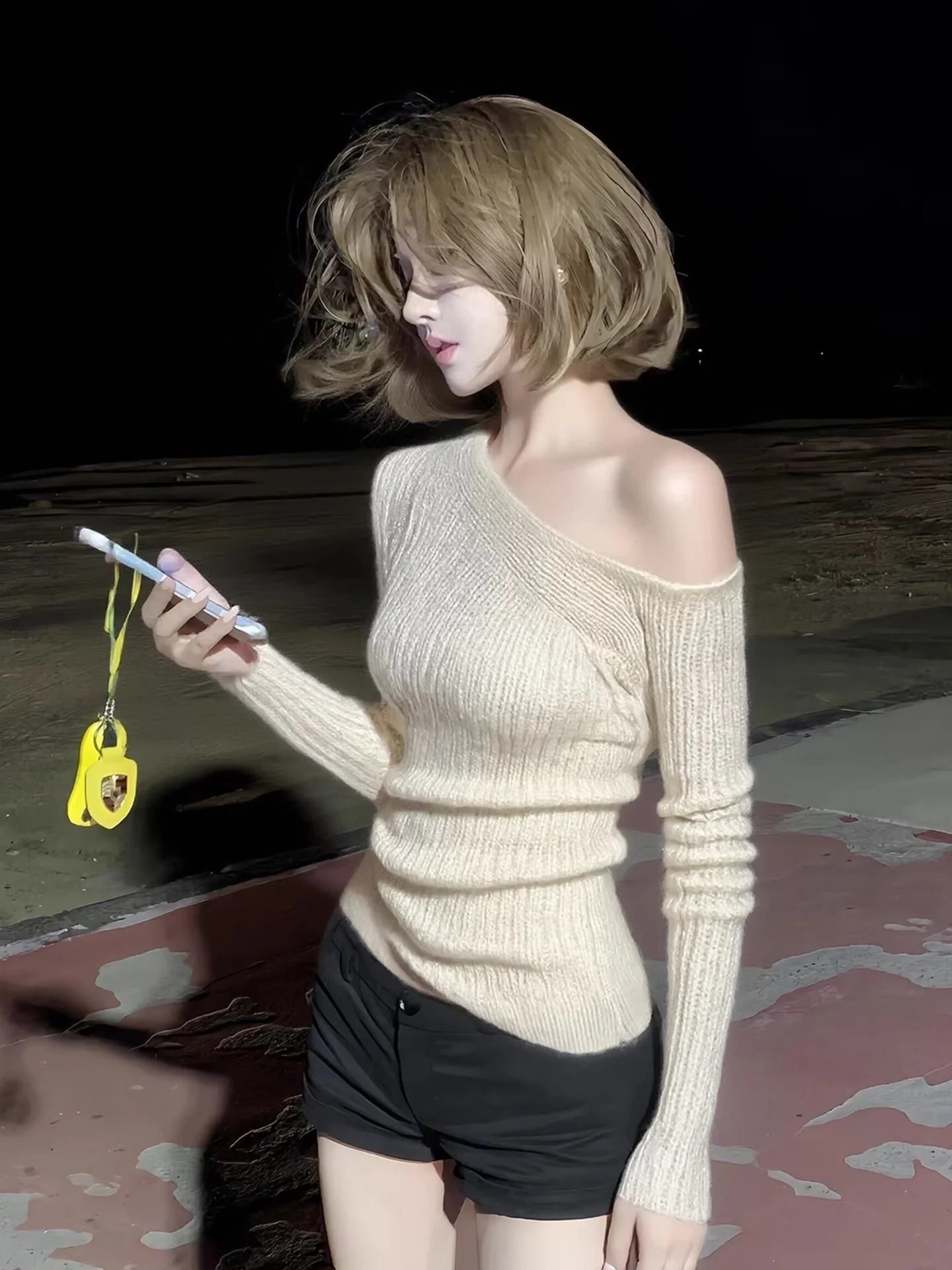 Korean Style Sexy Diagonal Collar Shoulder Bared Knitted Sweater Women's Autumn Winter Slim Fit Pure Desire Beautiful Top