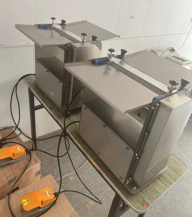 

Commercial Pig Pork Meat Skin Peeling Machine Pork Lamb Beef Skin Slice Fat Remove Skinner Cut Machine Skinner Machine
