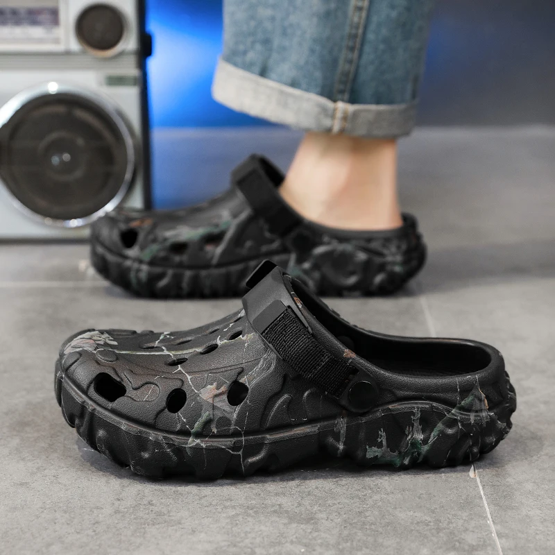 2024 Summer Men's Sandals New Home Garden Shoes Comfortable and Lightweight Men Slippers Non-Slip Soft Bottom Flip Flop Sandals image 4