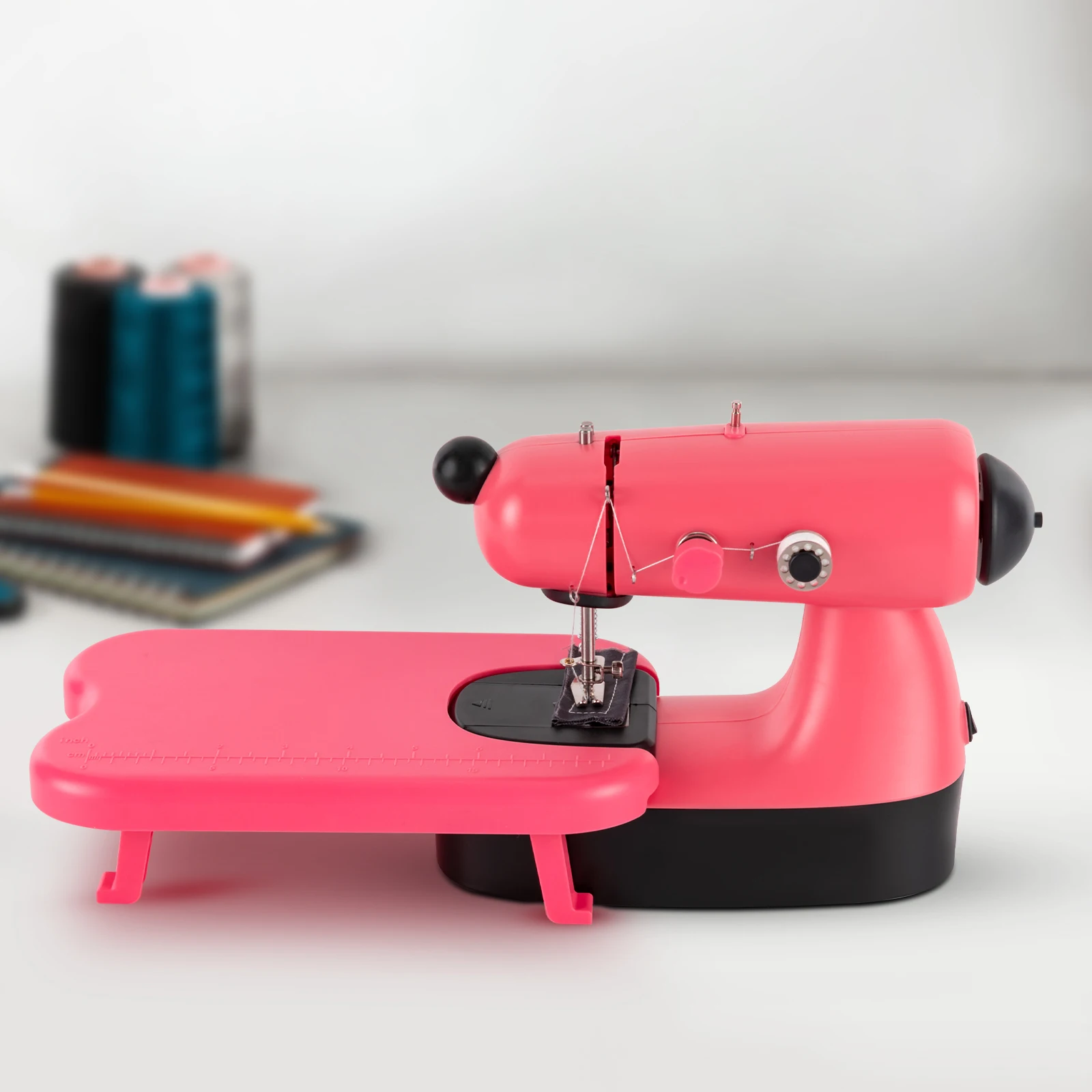 Mini Sewing Machine Free-Arm Super Utility Stich LED Lighting Sewing Machine House Electric Sewing Machine ﻿